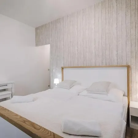 Apartmanhaz Soho Győr Extérieur photo