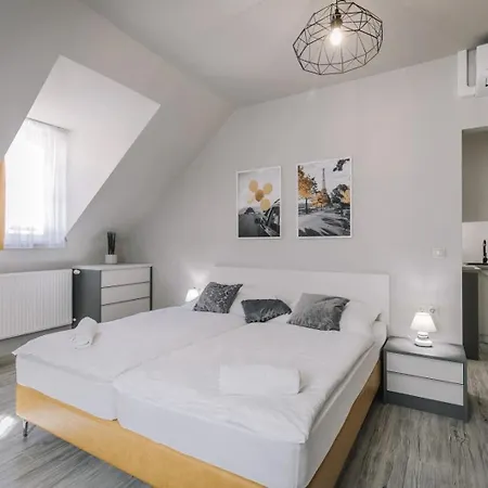 Apartmanhaz Soho Győr Extérieur photo