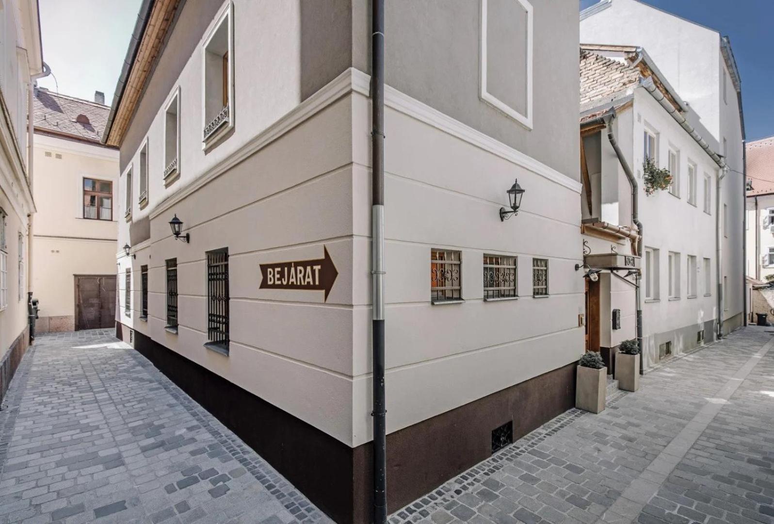 Apartmanhaz Soho * Győr